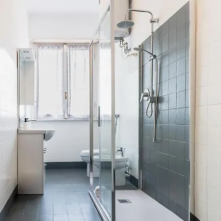 3 Bedroom Beautiful View Near Center