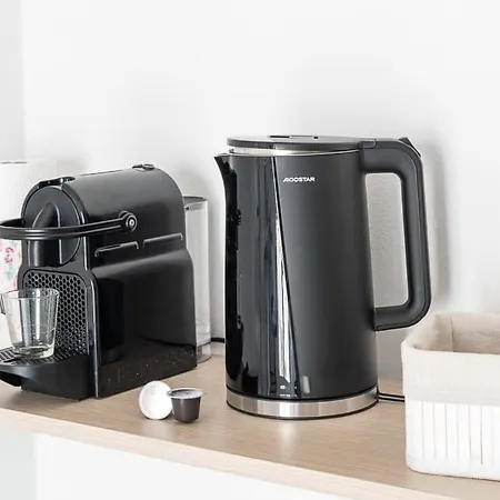 3 Bedroom Beautiful View Near Center *