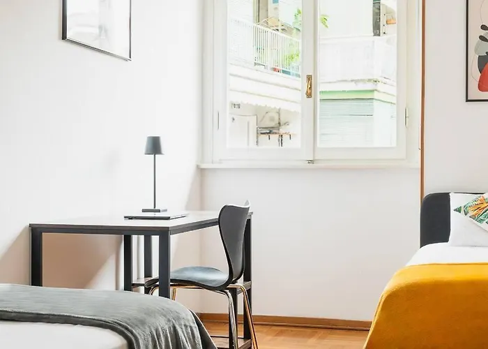 3 Bedroom Beautiful View Near Center