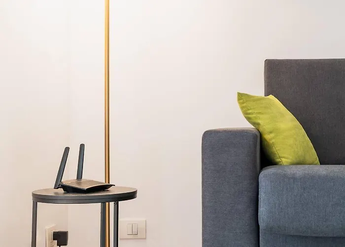 3 Bedroom Beautiful View Near Center *