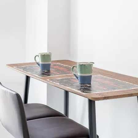 3 Bedroom Beautiful View Near Center *